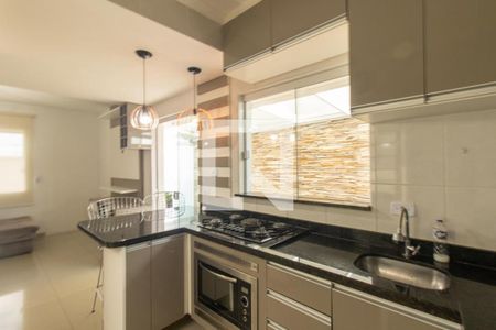 Cozinha de casa de condomínio para alugar com 3 quartos, 60m² em Pinheirinho, Curitiba