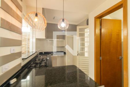 Cozinha de casa de condomínio para alugar com 3 quartos, 60m² em Pinheirinho, Curitiba