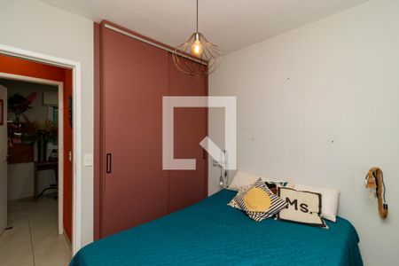 Quarto de casa de condomínio para alugar com 2 quartos, 42m² em Parque Vitoria, São Paulo