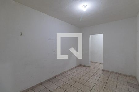 Sala de casa para alugar com 2 quartos, 100m² em Jardim Robru, São Paulo
