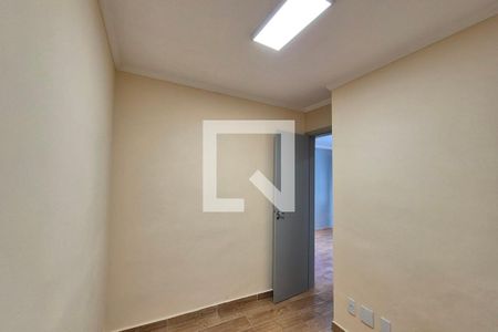 Quarto 1 de apartamento para alugar com 2 quartos, 44m² em Jardim Marcia, Campinas