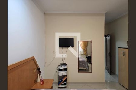 Suíte  de casa à venda com 3 quartos, 596m² em Jardim Santa Mena, Guarulhos