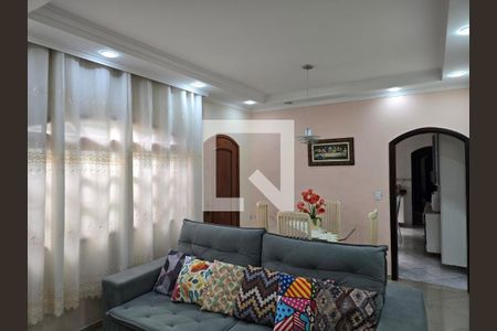 Sala  de casa à venda com 3 quartos, 596m² em Jardim Santa Mena, Guarulhos