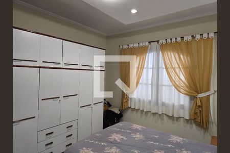 Suíte  de casa à venda com 3 quartos, 596m² em Jardim Santa Mena, Guarulhos