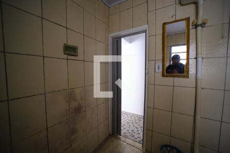 Banheiro de apartamento para alugar com 1 quarto, 45m² em Vila Dalila, São Paulo