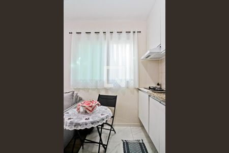 Sala e cozinha de apartamento para alugar com 2 quartos, 67m² em Casa Verde, São Paulo