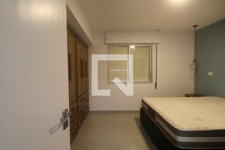 Suíte de apartamento para alugar com 3 quartos, 100m² em Centro, Guarujá