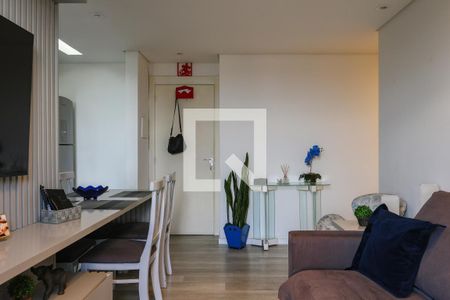 Sala de apartamento para alugar com 2 quartos, 63m² em Chácara Agrindus, Taboão da Serra