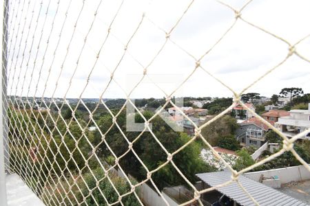 Quarto 2 de apartamento para alugar com 2 quartos, 57m² em Vista Alegre, Curitiba
