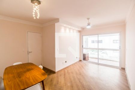 Sala  de apartamento para alugar com 2 quartos, 78m² em Alphaville Industrial, Barueri