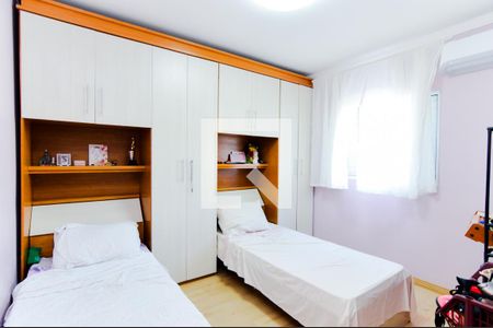Quarto 1 de casa de condomínio à venda com 3 quartos, 111m² em Vila Maricy, Guarulhos