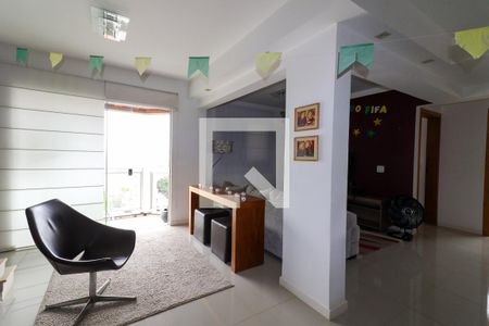 Sala de apartamento à venda com 4 quartos, 136m² em Jardim das Paineiras, Campinas