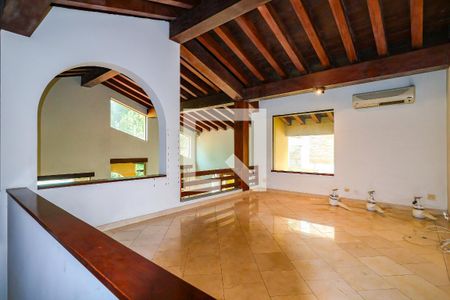 Casa à venda com 3 quartos, 556m² em Jardim Viana, São Paulo