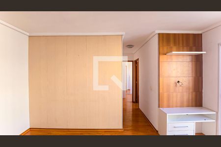 Sala de apartamento para alugar com 2 quartos, 48m² em Todos Os Santos, Rio de Janeiro