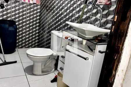 Banheiro de casa à venda com 1 quarto, 50m² em Cidade Júlia, São Paulo