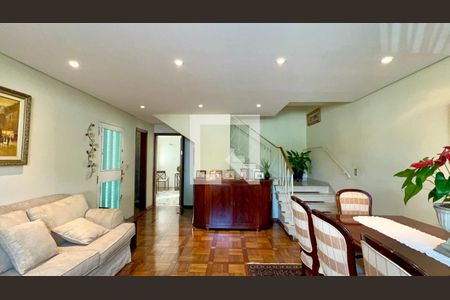 Sala de casa para alugar com 3 quartos, 194m² em Vila Anglo Brasileira, São Paulo