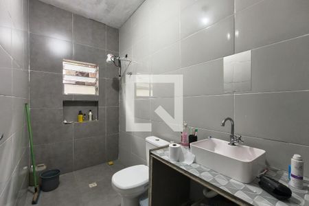 Banheiro  de casa para alugar com 1 quarto, 60m² em Balneário Esmeralda, Praia Grande