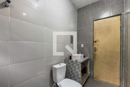 Banheiro  de casa para alugar com 1 quarto, 60m² em Balneário Esmeralda, Praia Grande