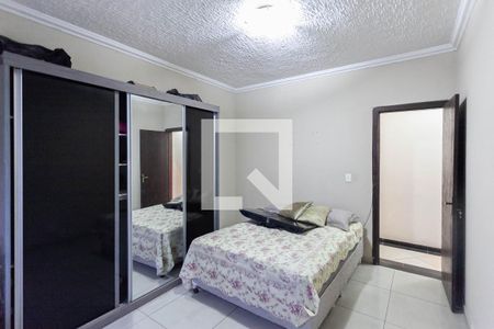 Quarto 1 de casa à venda com 3 quartos, 360m² em Arvoredo, Contagem
