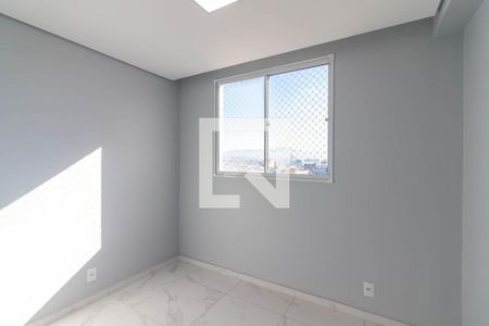 Quarto 2 de apartamento para alugar com 2 quartos, 44m² em Vila Santa Maria, São Paulo