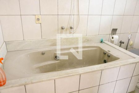 Banheiro de casa para alugar com 1 quarto, 90m² em Pilares, Rio de Janeiro