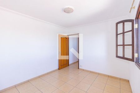 Quarto 1 de casa à venda com 3 quartos, 150m² em Vila Zat, São Paulo