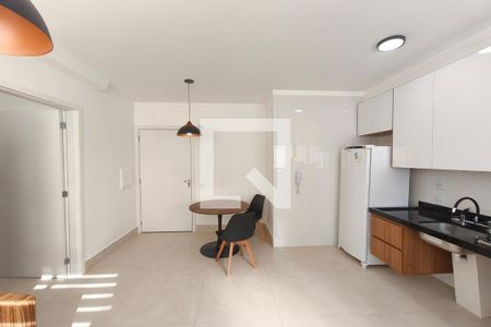 Sala de apartamento para alugar com 1 quarto, 43m² em Jardim Ibirapuera, Campinas