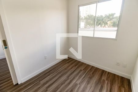 Quarto 1 de apartamento para alugar com 2 quartos, 33m² em Vila Suzana, São Paulo