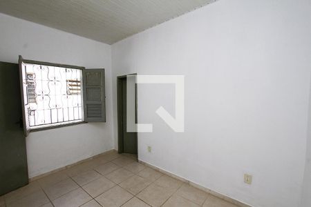 Quarto 1 de casa para alugar com 2 quartos, 60m² em Carlos Prates, Belo Horizonte