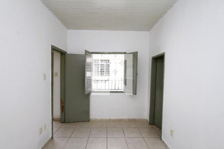 Quarto 1 de casa para alugar com 2 quartos, 60m² em Carlos Prates, Belo Horizonte