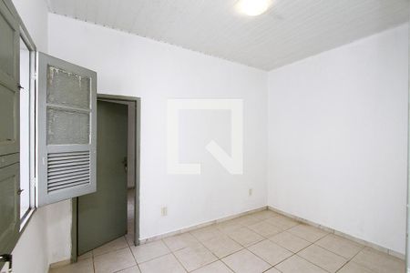 Quarto 1 de casa para alugar com 2 quartos, 60m² em Carlos Prates, Belo Horizonte