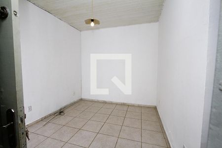 Sala de casa para alugar com 2 quartos, 60m² em Carlos Prates, Belo Horizonte