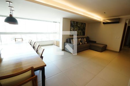 Apartamento para alugar com 4 quartos, 140m² em Setor Bueno, Goiânia