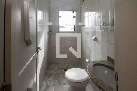 Banheiro de casa para alugar com 1 quarto, 800m² em Vila Tolstoi, São Paulo