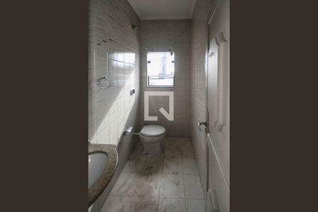 Banheiro de casa para alugar com 1 quarto, 800m² em Vila Tolstoi, São Paulo