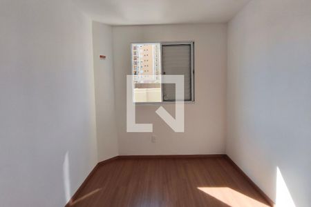 Quarto 1 de apartamento para alugar com 2 quartos, 43m² em Vila Satúrnia, Campinas