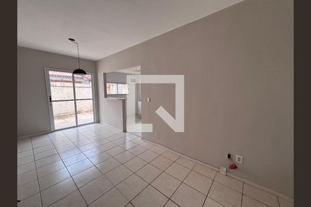Sala de casa de condomínio à venda com 3 quartos, 85m² em Vargem Grande, Rio de Janeiro