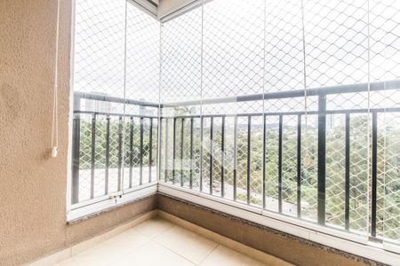 Varanda de apartamento para alugar com 2 quartos, 76m² em Jardim Tupanci, Barueri