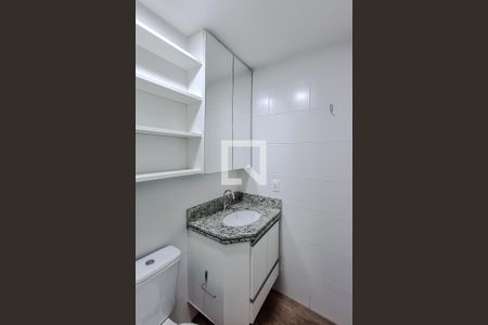 Banheiro de kitnet/studio à venda com 1 quarto, 30m² em Liberdade, São Paulo