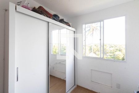 Quarto 1 de apartamento para alugar com 2 quartos, 43m² em Santa Cruz, Rio de Janeiro