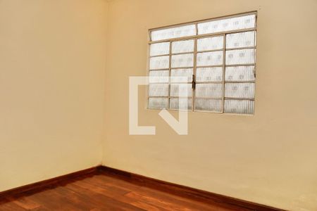 Quarto 1 de casa para alugar com 2 quartos, 100m² em Cachoeirinha, Belo Horizonte