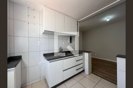 Cozinha de apartamento à venda com 2 quartos, 44m² em Jaqueline, Belo Horizonte
