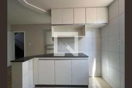 Cozinha de apartamento à venda com 2 quartos, 44m² em Jaqueline, Belo Horizonte