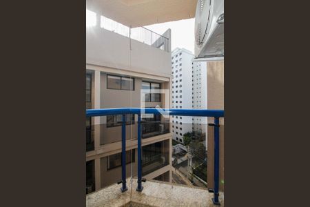 Varanda e Vista do Quarto 1 de apartamento para alugar com 3 quartos, 105m² em Vila Madalena, São Paulo