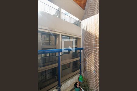 Varanda e Vista da Sala de Estar e Jantar de apartamento para alugar com 3 quartos, 105m² em Vila Madalena, São Paulo