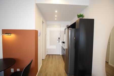 Studio de kitnet/studio para alugar com 0 quarto, 28m² em Boa Vista, Porto Alegre