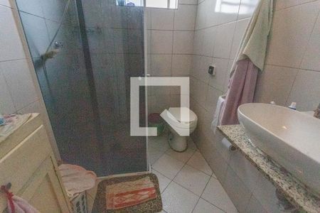 Banheiro de casa à venda com 4 quartos, 150m² em Jardim Miriam, São Paulo