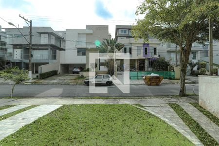 Vista - Sala de casa para alugar com 4 quartos, 300m² em Vila Oliveira, Mogi das Cruzes