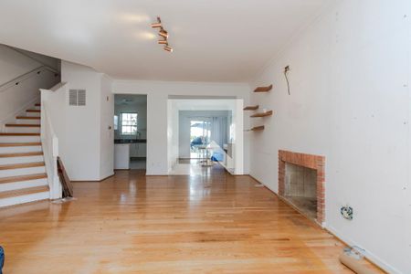 Sala de casa de condomínio para alugar com 4 quartos, 220m² em Brooklin, São Paulo