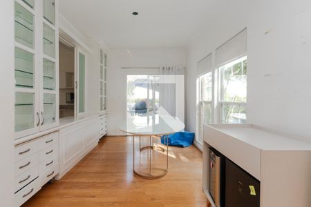 Sala de casa de condomínio para alugar com 4 quartos, 220m² em Brooklin, São Paulo
